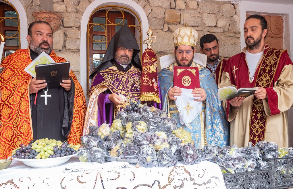 Ermeni halkının Üzüm Bayramı kutlu olsun