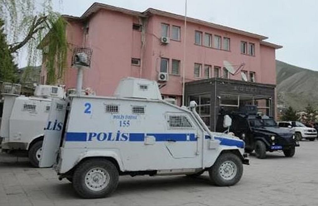 Home raids and many detentions in Hakkari and Adana