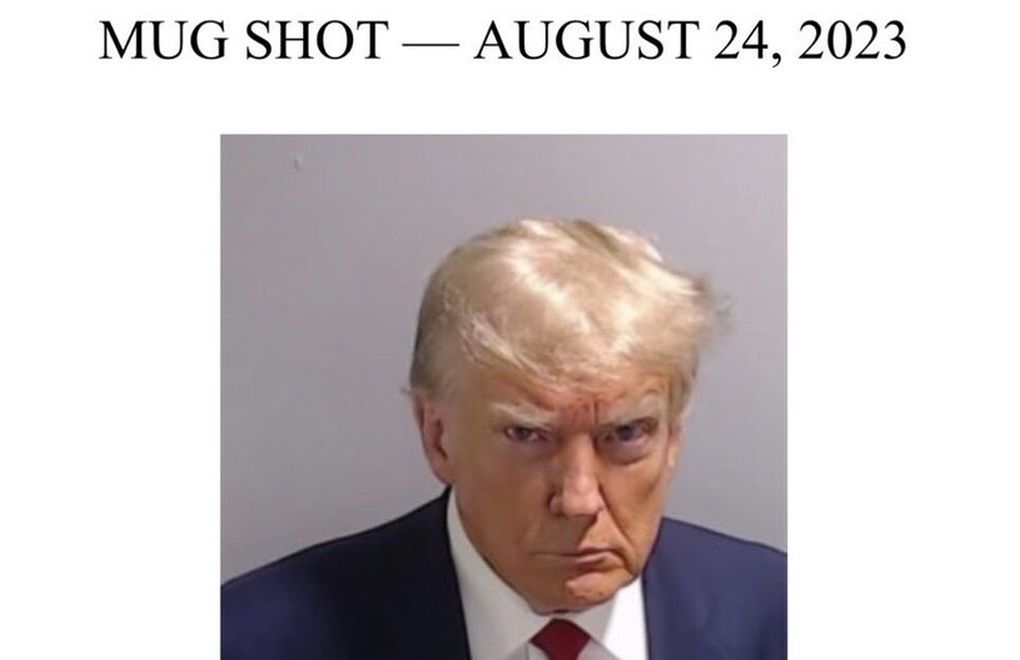 Donald Trump sabıka fotoğrafını paylaştı