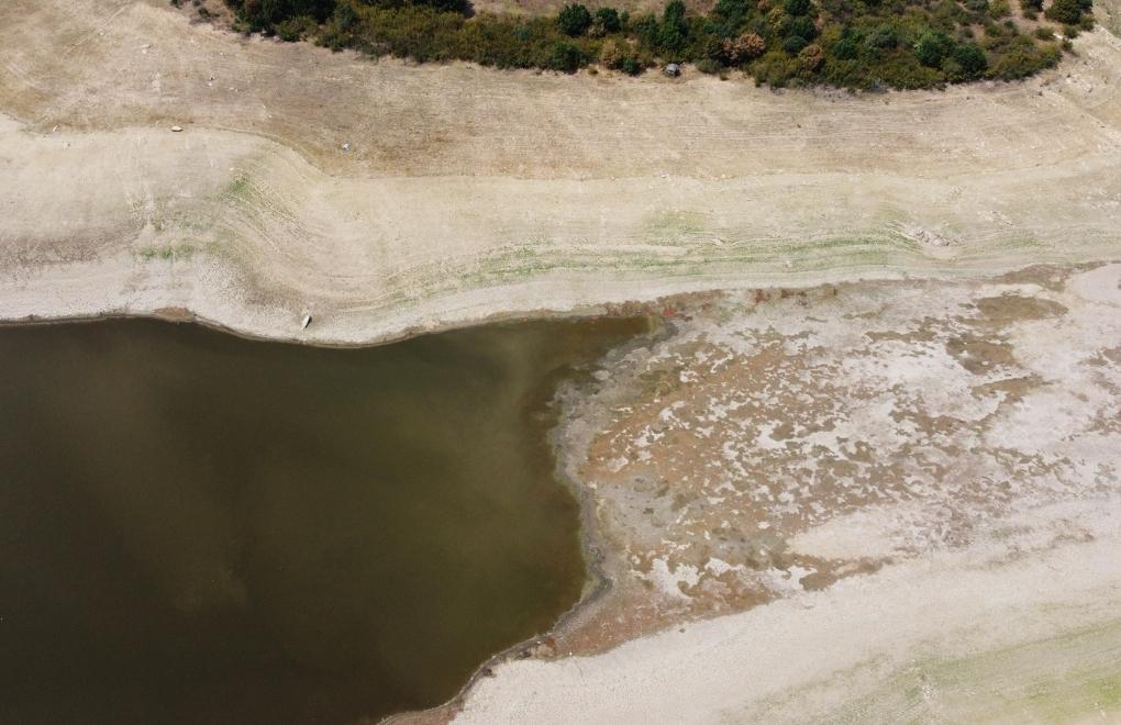 Edirne'de 6 bin dönümü sulayan gölet dip seviyeyi gördü 