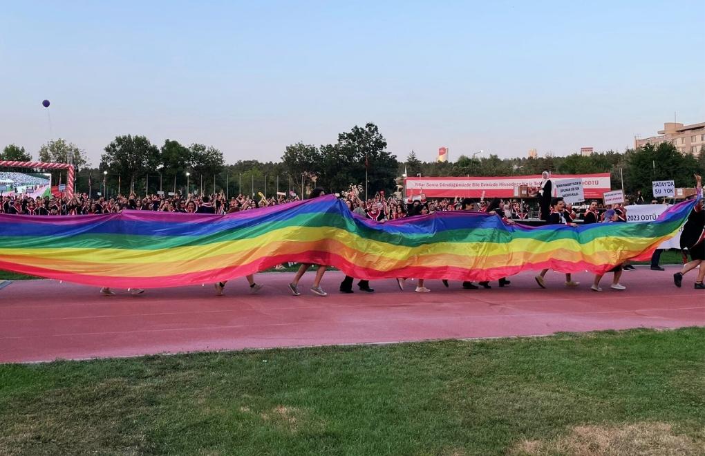 ODTÜ mezuniyetinde LGBTİ+ bayrağı açan öğrencilere ikinci soruşturma