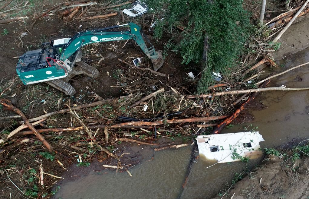 Five people lose their lives, one person still missing in flood in Kırklareli