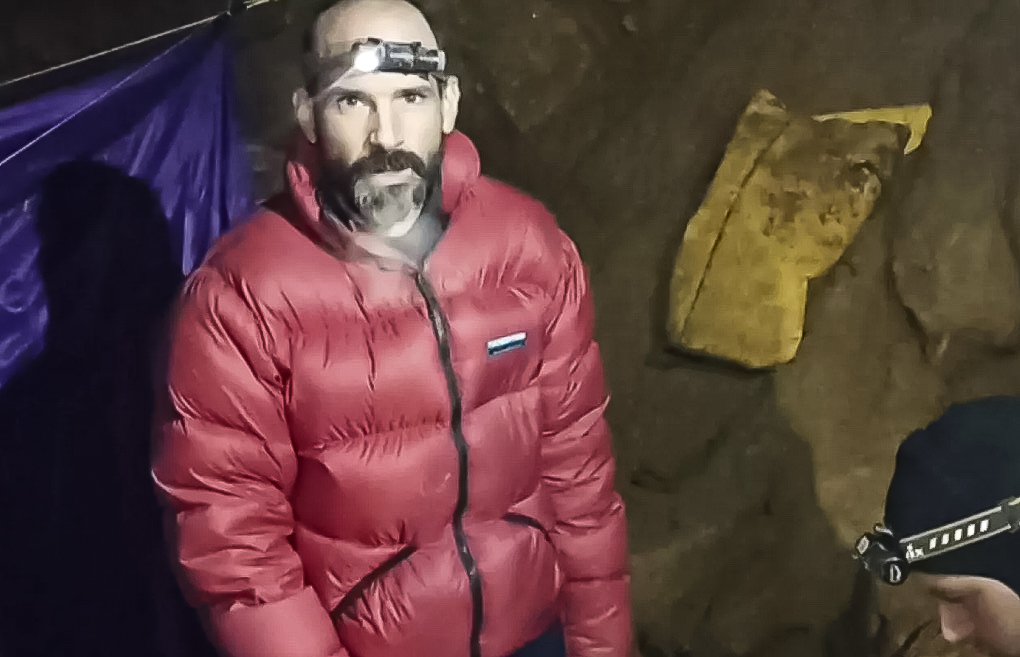 Mersin, Anamur'da 1.276 metre derinlikte mahsur kalan mağaracı kurtarıldı