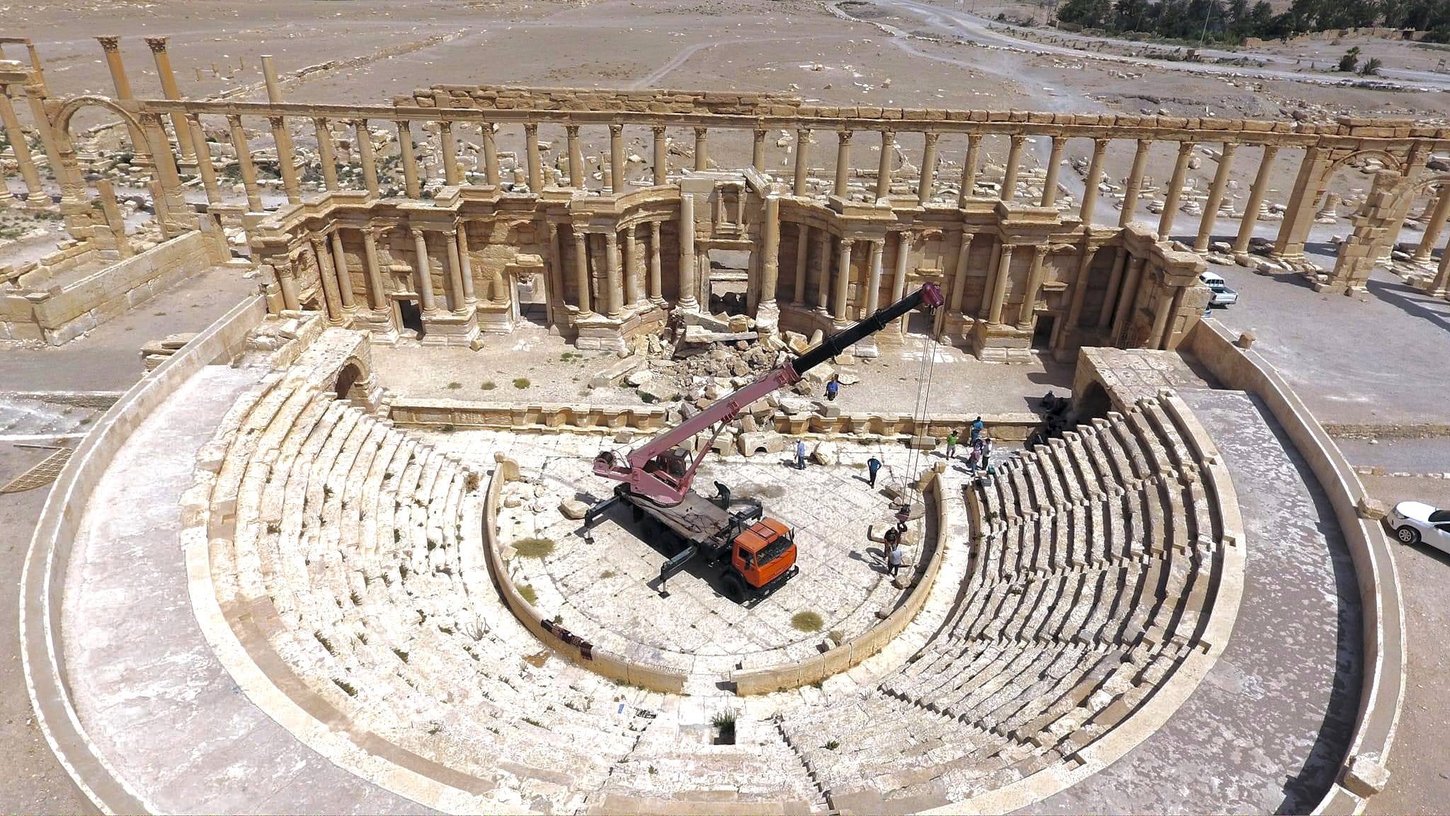 Palmira Antik Tiyatrosu yeniden ayağa kaldırılıyor