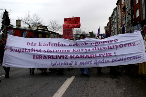 Binlerce Kadın Kadıköy'de 8 Mart'ı Kutladı