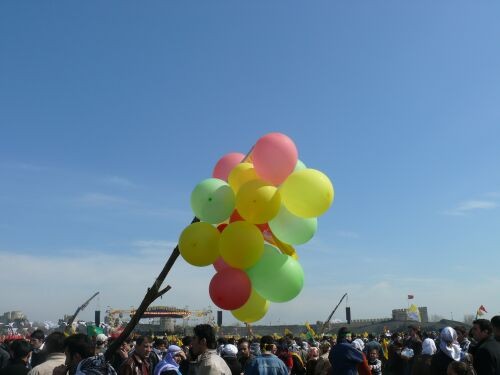 İstanbul'daki Newroz Kutlamalarına Katılan 300 Bin Kişi "Barış" Dedi