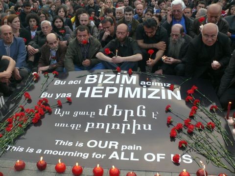 Ermeni Tehciri 95 Yıl Sonra İstanbul'da Sessizce Anıldı