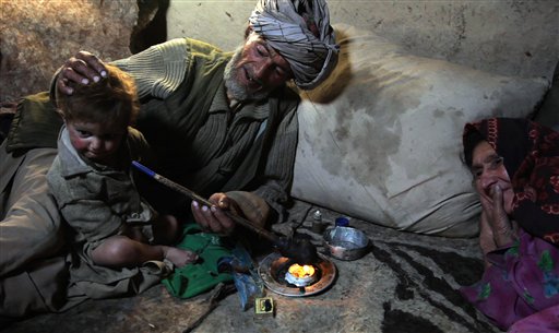 Afganistan'da bütünn üyeleri eroin bağımlısı bir aile