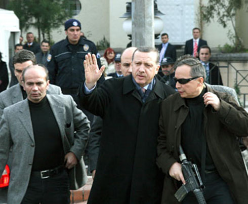 Başbakan Erdoğan, Ocak 2008'de Diyarbakır'da...