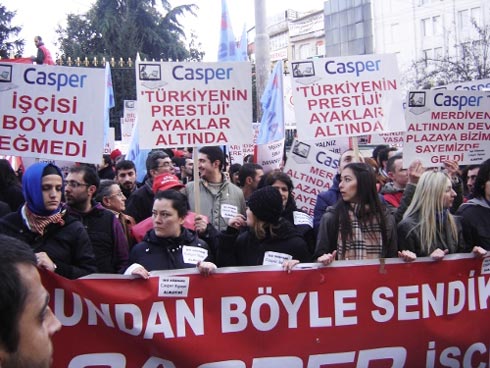 Casper çalışanları 12 Mart'ta Takism'de protesto gösterisinde. Fotoğraf: Alınteri Dergisi