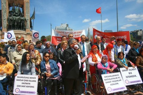 Engelliler Haftası Yürüyüşü - Taksim