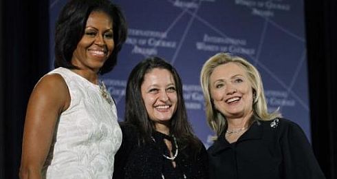 Michelle Obama, Şafak Pavey, Hillary Clinton