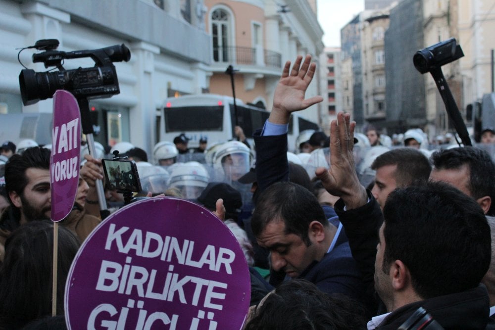 Fotoğraflarla 25 Kasım Kadın Direnişi - Toplumsal Cinsiyet Odaklı Habercilik Kütüphanesi