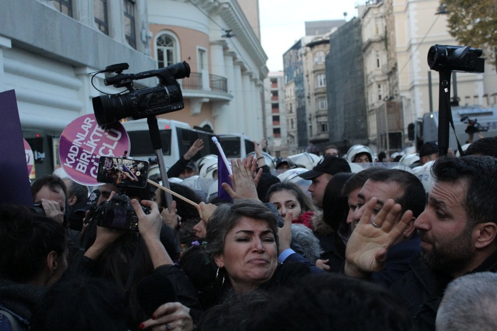 Fotoğraflarla 25 Kasım Kadın Direnişi - Toplumsal Cinsiyet Odaklı Habercilik Kütüphanesi