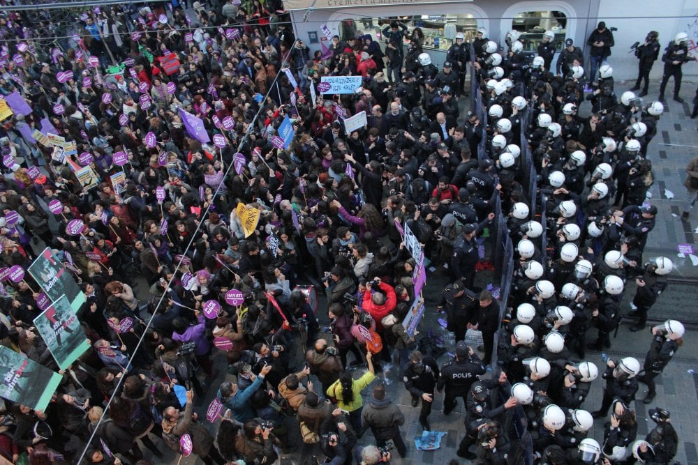 Fotoğraflarla 25 Kasım Kadın Direnişi - Toplumsal Cinsiyet Odaklı Habercilik Kütüphanesi