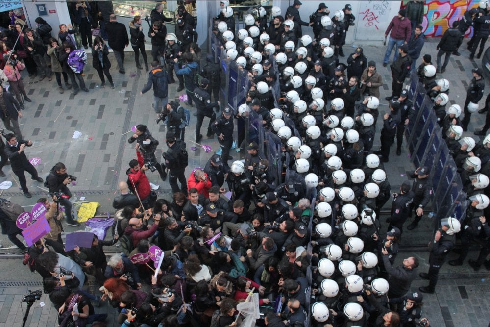 Fotoğraflarla 25 Kasım Kadın Direnişi - Toplumsal Cinsiyet Odaklı Habercilik Kütüphanesi