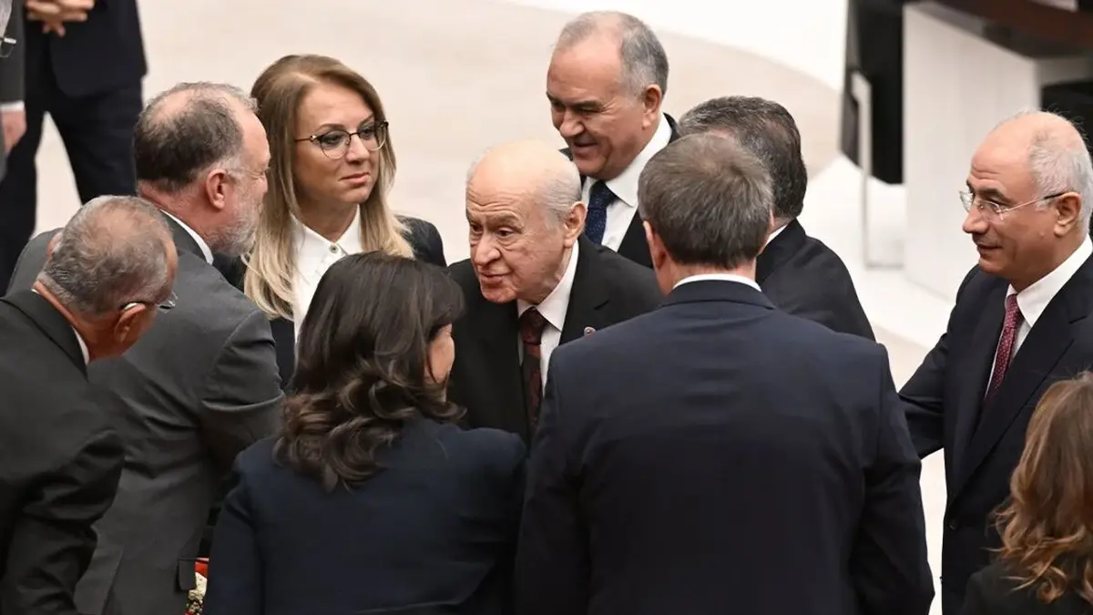 Despite health issues, Bahçeli seems at steering wheel of Turkey’s new Kurdish initiative