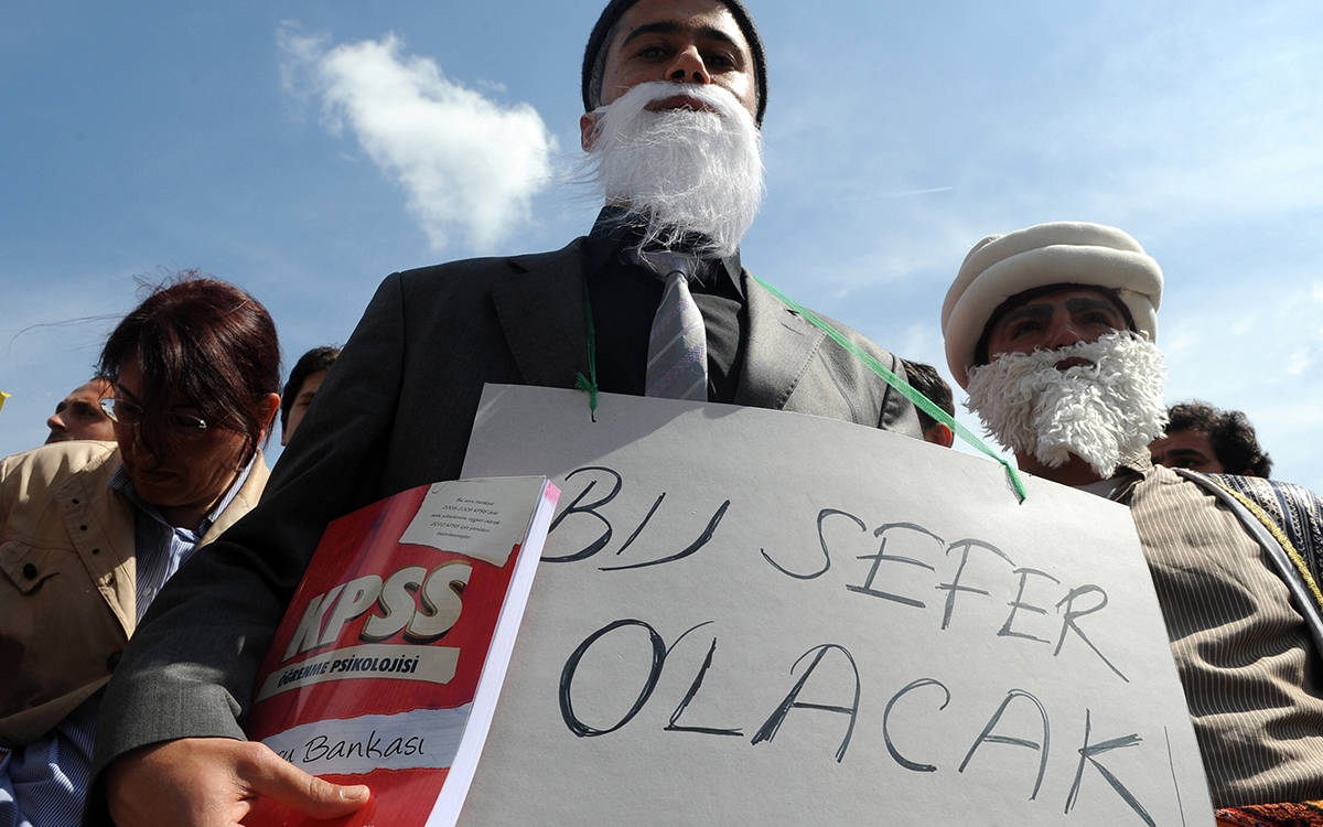 Ataması yapılmayan öğretmenler ve kaybolan üniversite hayalleri