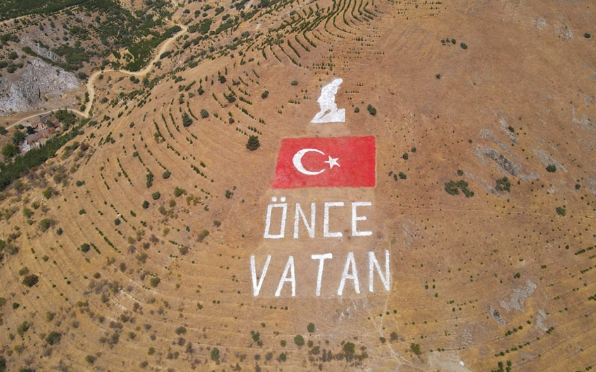 İptal edilmeyen sözleşme: Türklük, hafıza ve çözümün imkânı