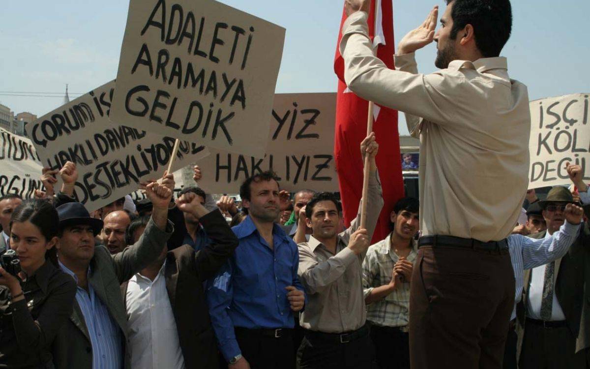 Demokrasi ve insan hakları