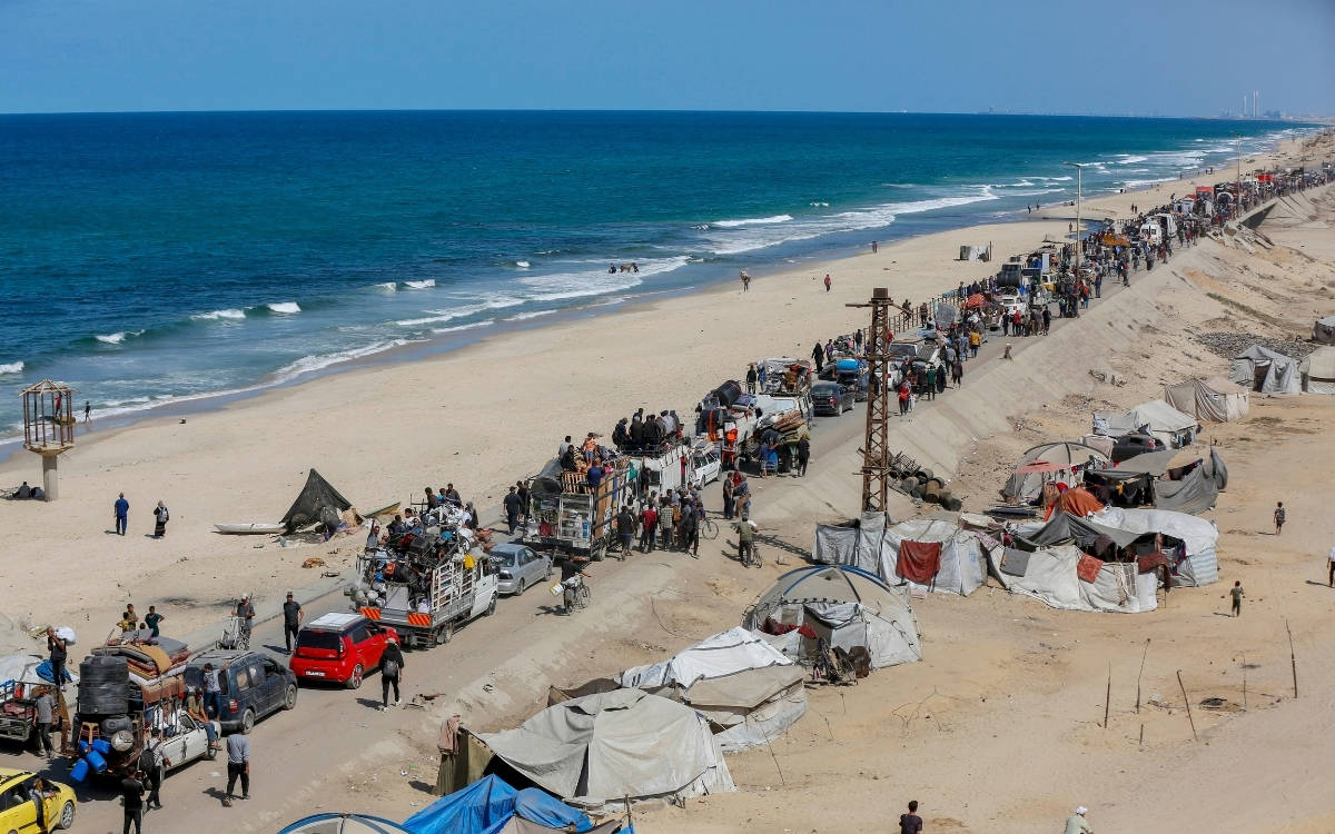 Siyonizm’e de antisemitizme de ses yükseltmek