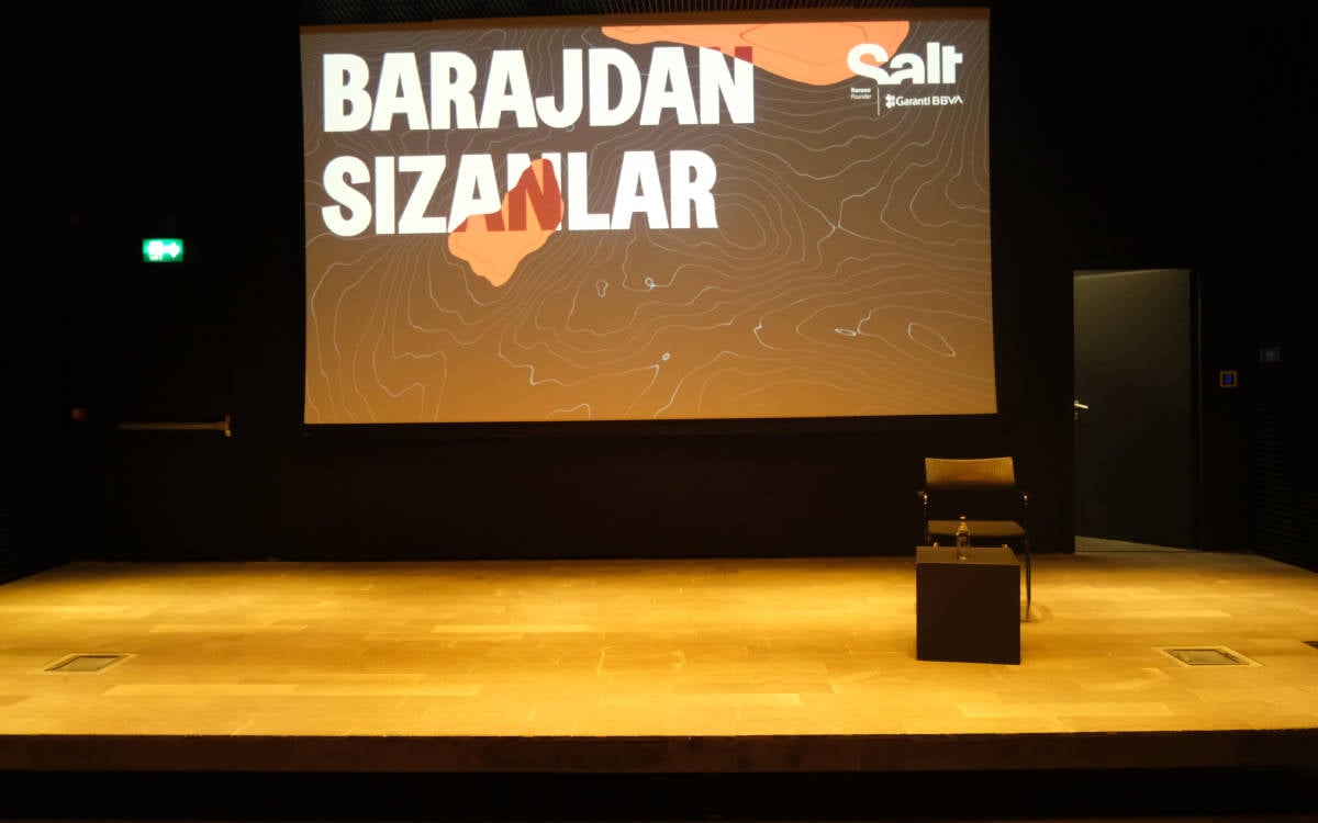 ‘Barajdan Sızan’ hafıza: Salt Beyoğlu’nda arazi, arşiv ve yerdeşlik