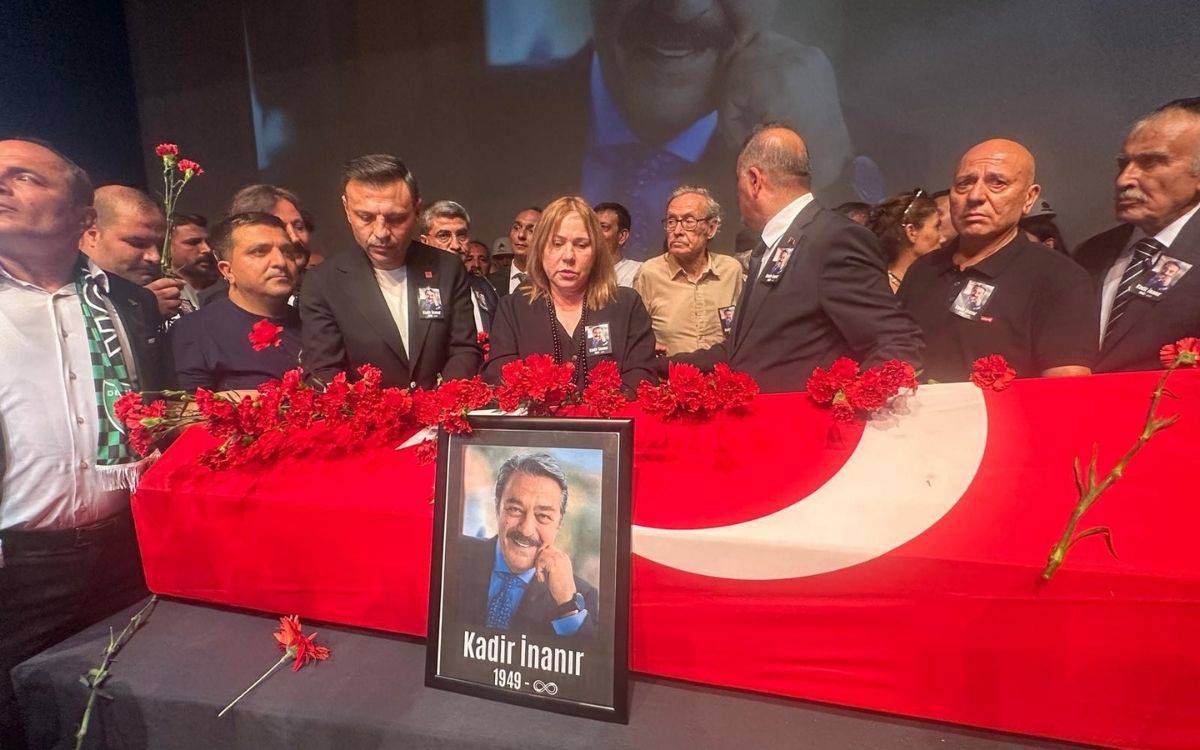 Kadir İnanır’a veda
